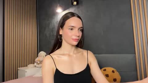 dialinkaaaa online show from April 2026 06:44:02 PM