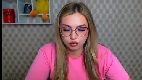 Kriss online show from June 2026 11:27:02 AM