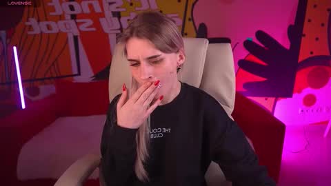 DiamondNina online show from March 2026 08:14:01 PM