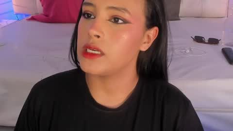 Diana Tamayo online show from April 2026 09:15:01 PM