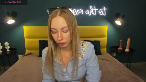 Diana  online show from April 2026 08:48:01 AM