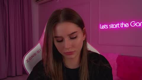 Diana online show from March 2026 07:53:01 PM