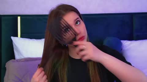 Snapshot of dianabecker chatting on May 2026 07:06:02 AM Diana online show from May 2026 07:06:02 AM