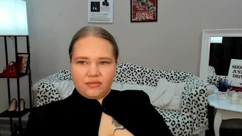 Snapshot of dianakristol chatting on May 2026 07:19:02 PM Diana online show from May 2026 07:19:02 PM