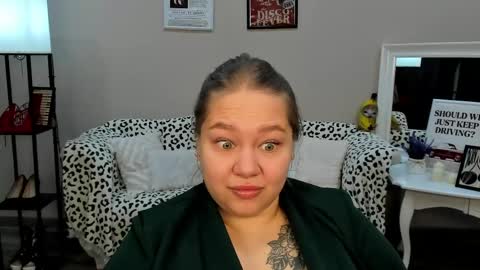 Snapshot of dianakristol chatting on May 2026 05:23:02 PM Diana online show from May 2026 05:23:02 PM