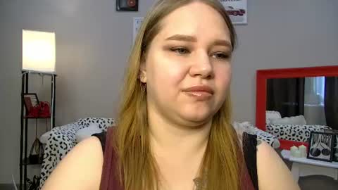 Snapshot of dianakristol chatting on June 2026 06:49:01 AM Diana online show from June 2026 06:49:01 AM