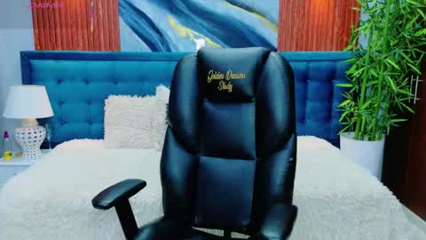  DILAN online show from April 2026 03:39:01 PM