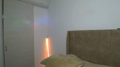 Dilan Coy online show from June 2026 10:34:02 PM