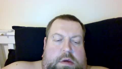 dilevics1985 online show from April 2026 08:31:01 PM