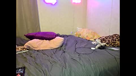 Sofie online show from March 2026 07:08:02 AM