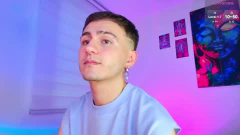 Julian Independent Model online show from April 2026 10:58:01 PM