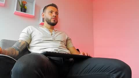 Angel Dimitri online show from November 2025 09:35:01 PM