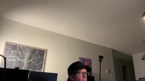 dinger773 online show from March 2026 01:33:02 AM