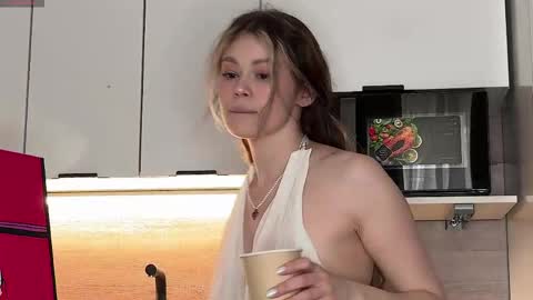 Diana online show from April 2026 03:22:01 AM