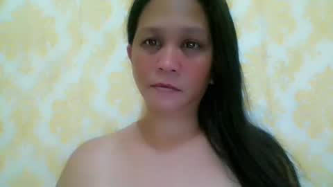 Snapshot of divinegrace10 chatting on April 2026 06:19:01 PM Divine Grace Close To Your Hear online show from April 2026 06:19:01 PM