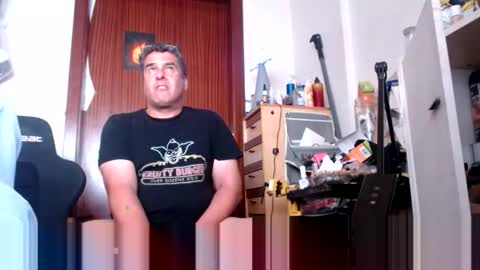 divitimido online show from May 2026 02:45:01 PM