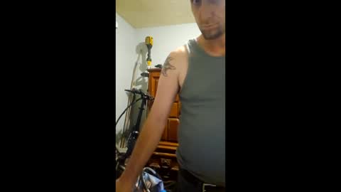 dix_yadown online show from April 2026 11:00:02 AM