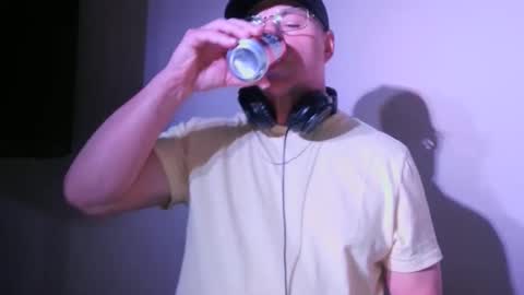 Snapshot of dj_hotman chatting on May 2026 04:32:02 AM dj_hotman online show from May 2026 04:32:02 AM