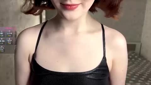 Snapshot of dodiebabikian chatting on June 2026 09:13:02 PM Annie PVT IS OPEN online show from June 2026 09:13:02 PM