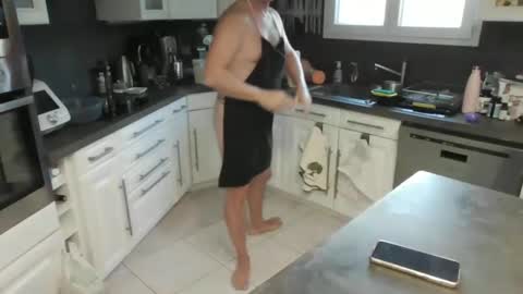 Snapshot of doggydaddi chatting on November 2025 06:58:02 AM Alex online show from November 2025 06:58:02 AM