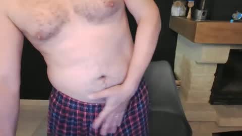 Snapshot of doggydaddi chatting on November 2025 07:03:01 AM Alex online show from November 2025 07:03:01 AM