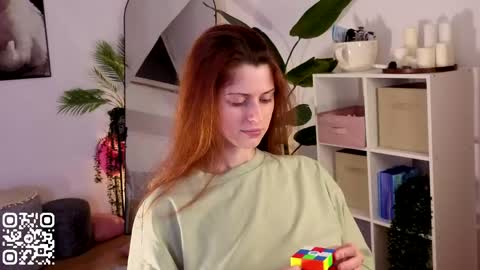 Your doll Lesli online show from April 2026 06:10:01 PM