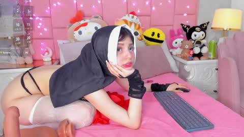 dolly_kitter online show from April 2026 11:48:01 AM