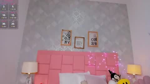 dolly_kitter online show from April 2026 12:19:02 PM