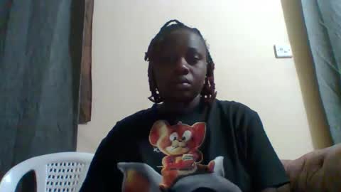 Snapshot of dollyvee chatting on November 2025 12:42:02 AM dollyvee online show from November 2025 12:42:02 AM