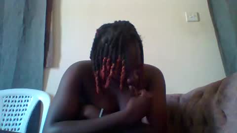 Snapshot of dollyvee chatting on November 2025 12:16:02 PM dollyvee online show from November 2025 12:16:02 PM