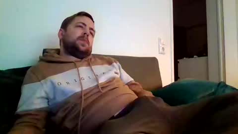 dombio_12 online show from February 2025 08:18:01 PM