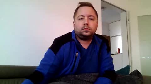 dombio_12 online show from September 2025 10:31:02 AM