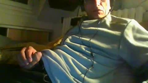 domi94300 online show from May 2026 09:42:02 PM