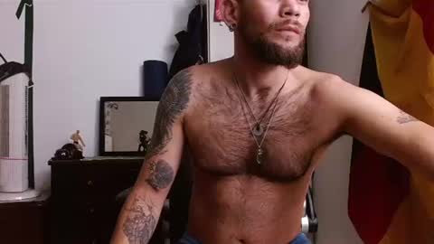 Snapshot of dominantthewolf chatting on June 2026 11:41:02 AM Logan - INDEPENDET MODEL online show from June 2026 11:41:02 AM