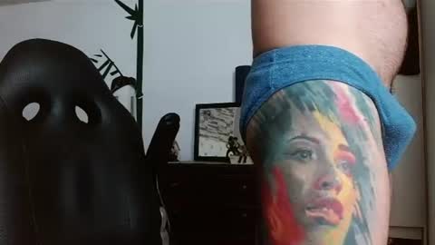 Snapshot of dominantthewolf chatting on June 2026 11:09:01 PM Logan - INDEPENDET MODEL online show from June 2026 11:09:01 PM