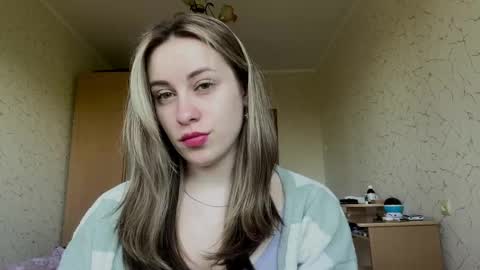 Mia online show from May 2026 07:48:02 AM