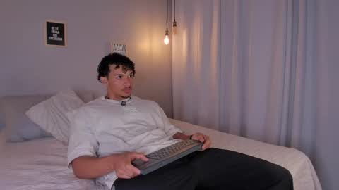 Dominik Drake online show from April 2026 12:22:02 PM