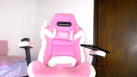   online show from November 2025 05:28:02 AM