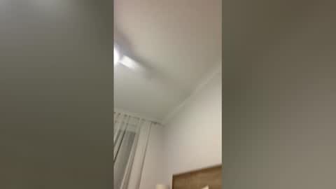 dongdollar83295 online show from April 2026 03:42:02 PM