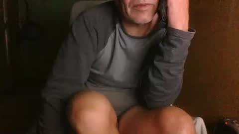 Snapshot of dontwalkonthegrass2 chatting on November 2025 10:18:02 AM frenchfirefighter online show from November 2025 10:18:02 AM