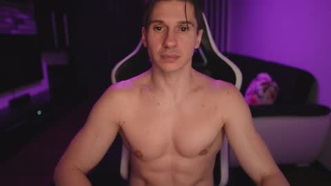 Dorian Reyes online show from March 2026 02:11:02 AM