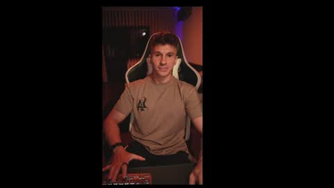 Dorian Reyes online show from July 2026 12:52:02 AM