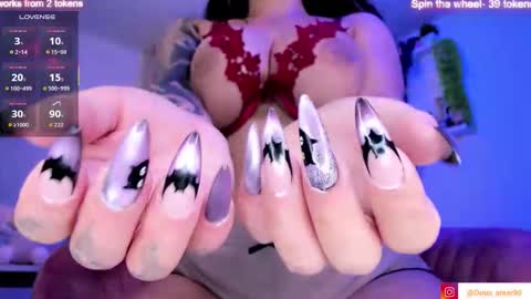 VickyHelp me to reach 300 thumbs up online show from October 2025 11:51:02 AM