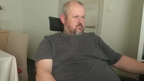 Danny online show from November 2025 12:39:02 PM