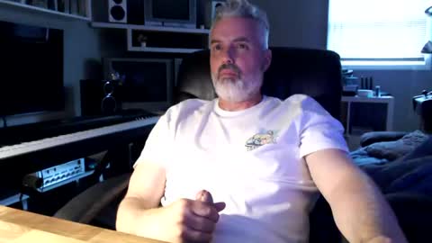 dr_dave20 online show from June 2026 06:32:01 PM