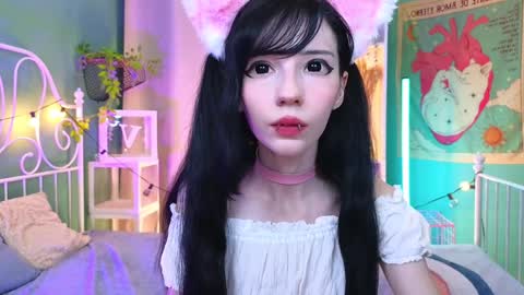 Snapshot of draculaura_ chatting on December 2024 09:02:01 PM Draculaura online show from December 2024 09:02:01 PM