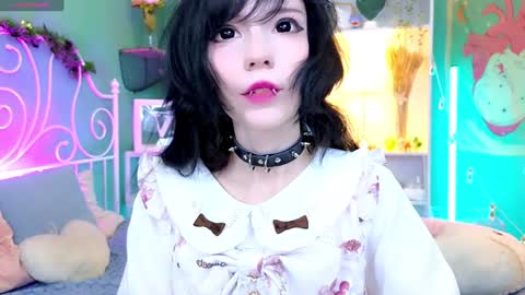 Snapshot of draculaura_ chatting on December 2024 09:11:01 PM Draculaura online show from December 2024 09:11:01 PM