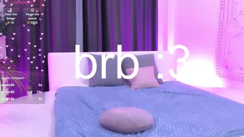 Snapshot of draculaura_ chatting on February 2025 11:45:01 PM Draculaura online show from February 2025 11:45:01 PM