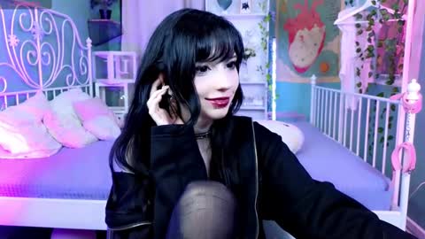 Snapshot of draculaura_ chatting on February 2025 01:08:01 AM Draculaura online show from February 2025 01:08:01 AM