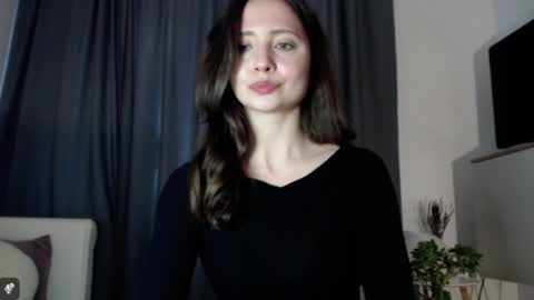 Nicole online show from April 2026 06:47:01 AM